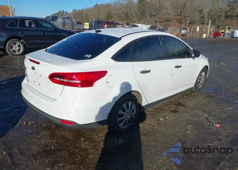 2017 Ford Focus S из США, поврежденный, VIN 1FADP3E25HL311237